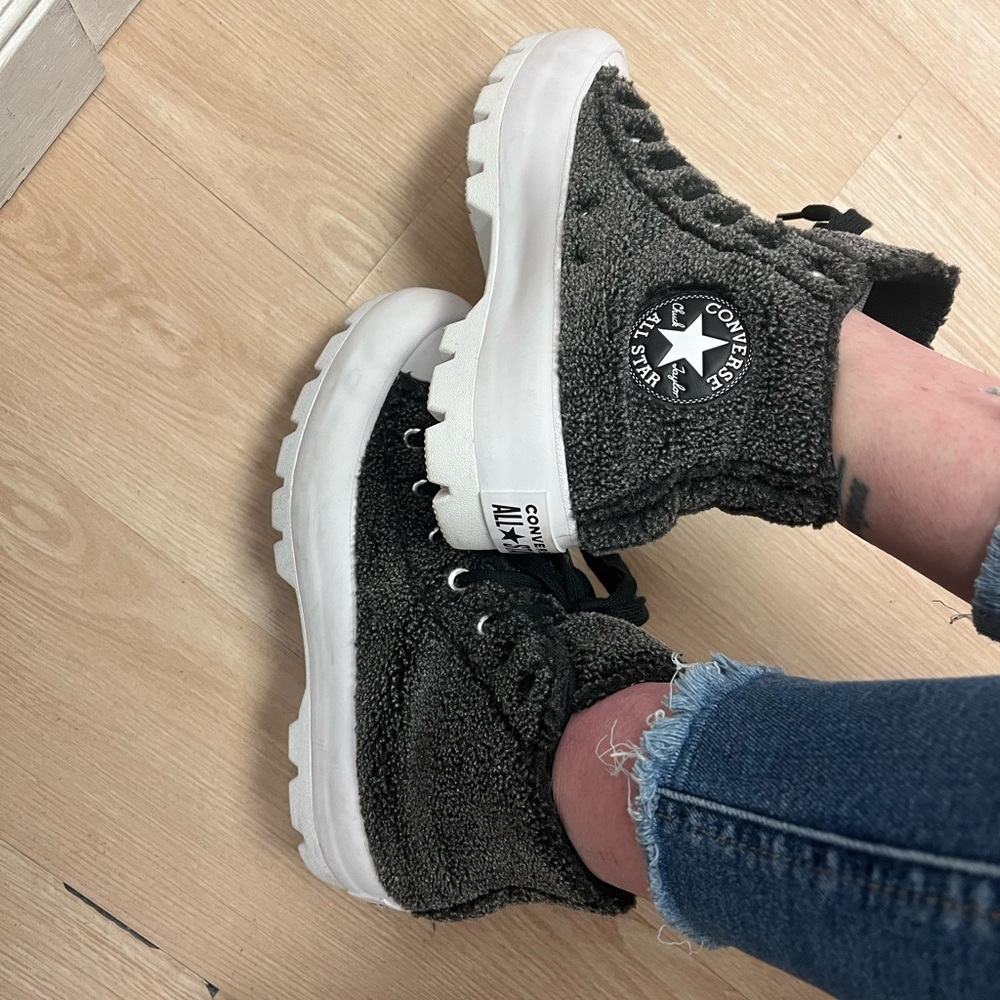 Sherpa Converse platform- size 7.5